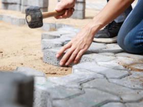 Empreender na indústria de pisos intertravados revela oportunidades promissoras e desafios estratégicos, como destaca a visão de Valderci Malagosini Machado.